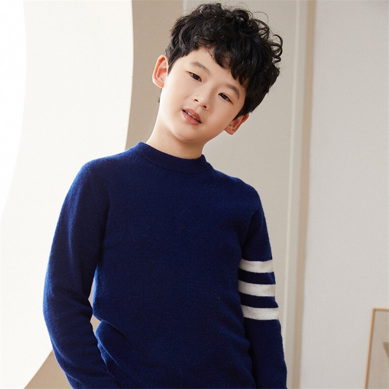 时尚中大童男孩长袖针织衫三杠纯色薄款羊毛衫舒适柔软春秋，童装儿童羊毛衫，顺友羊绒童装