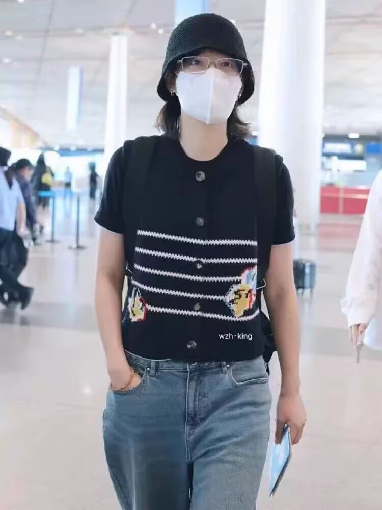 2025舒适百搭简约秋冬新款保暖软糯圆领短袖条纹针织衫,女装羊毛衫,莺澜羊绒