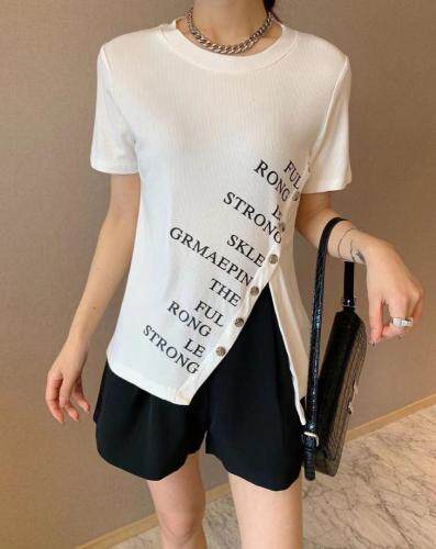 现货欧货印花纽扣T，女装，柒外