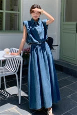 现货：夏装新款减龄洋气水洗牛仔两件套裙2C135-5089P145K208，女装套装/套裙，2C135