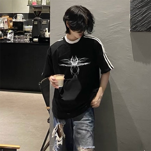 抖音得物高品质二开240克宽松纯棉美式潮牌三条杠织带短袖T恤图片