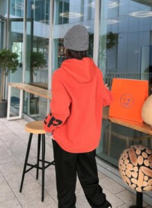 冬季连帽拼接加绒卫衣图片