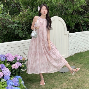 法式绝美挂脖连衣裙女夏超好看海边度假宽松慵懒高级雪纺背心长裙图片