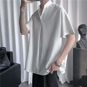 白色V领衬衫男短袖polo衫冷淡风男装高级感oversize大码衬衣t恤潮图片