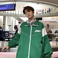 绿色