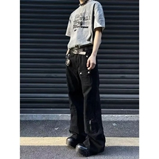 黑色