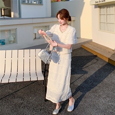 2025年夏季新款小香风叠褶剪花两件套高级感半身裙套装女，女装套装/套裙，1D102-1