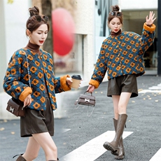 撞色立体花朵白鸭绒内胆羊毛呢女2024冬新款洋气减龄小香风羽绒服，女装羽绒服，雅静靓衣