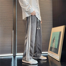 灰色
