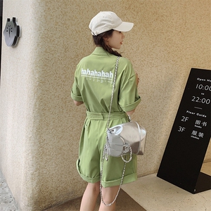 果绿色收腰显瘦连体短裤女2023夏季新款韩版小个子炸街工装连衣裤图片