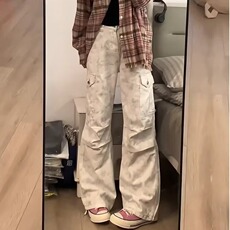 脏白色