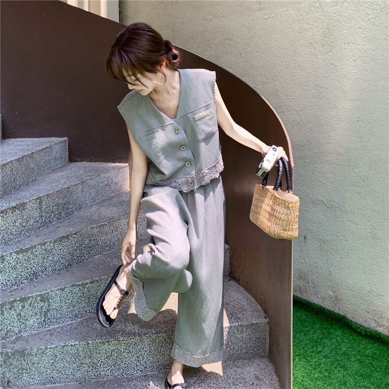 灰色蕾丝拼接无袖上衣阔腿裤套装女夏季盐系轻熟大方得体两件套,女装套装/套裙,2C203