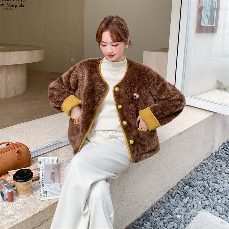 圆领撞色拼接皮毛一体外套女2025秋季夏季时尚百搭小个子显瘦上衣,女装短外套,韩蜜菓