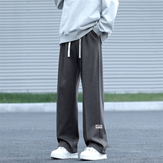 深灰色