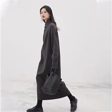 时尚加厚四扣长裙显瘦保暖毛衣连衣裙气质高领宽松大码女装，女装连衣裙，泰沅羊绒
