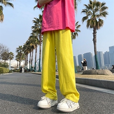 黄色