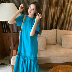 韩系减龄显白圆领短袖连衣裙女2025夏季宽松时尚显瘦蓝色绝美裙子图片