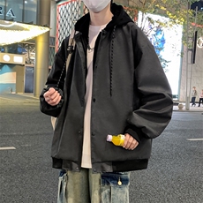 黑色