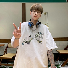 白色