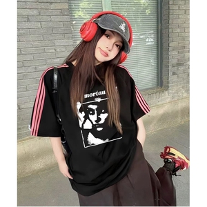 抖音得物品质二开240克宽松纯棉美式潮牌印花三条杠中性风短袖T恤图片