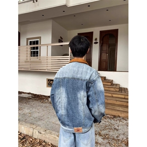 水洗贴标翻领牛仔夹克男女情侣街头上衣潮休闲外套潮流JK8646图片