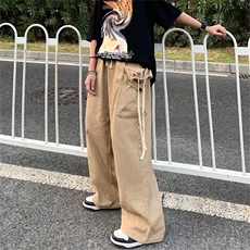 卡其色