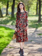 水衣源2408款针织提花中长款宽松连衣裙妈妈装，女装连衣裙，水衣源