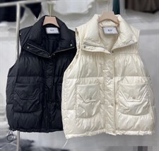 现货羽绒马甲两色两码，女装马甲，魅力布梵