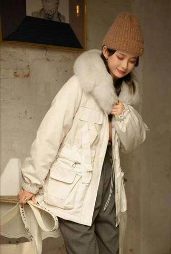 新款羽绒服派克服现货季末大清仓，加V：Mingo686868，女装羽绒服，朗色千秋