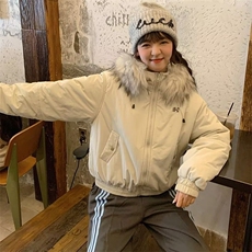 卡其色