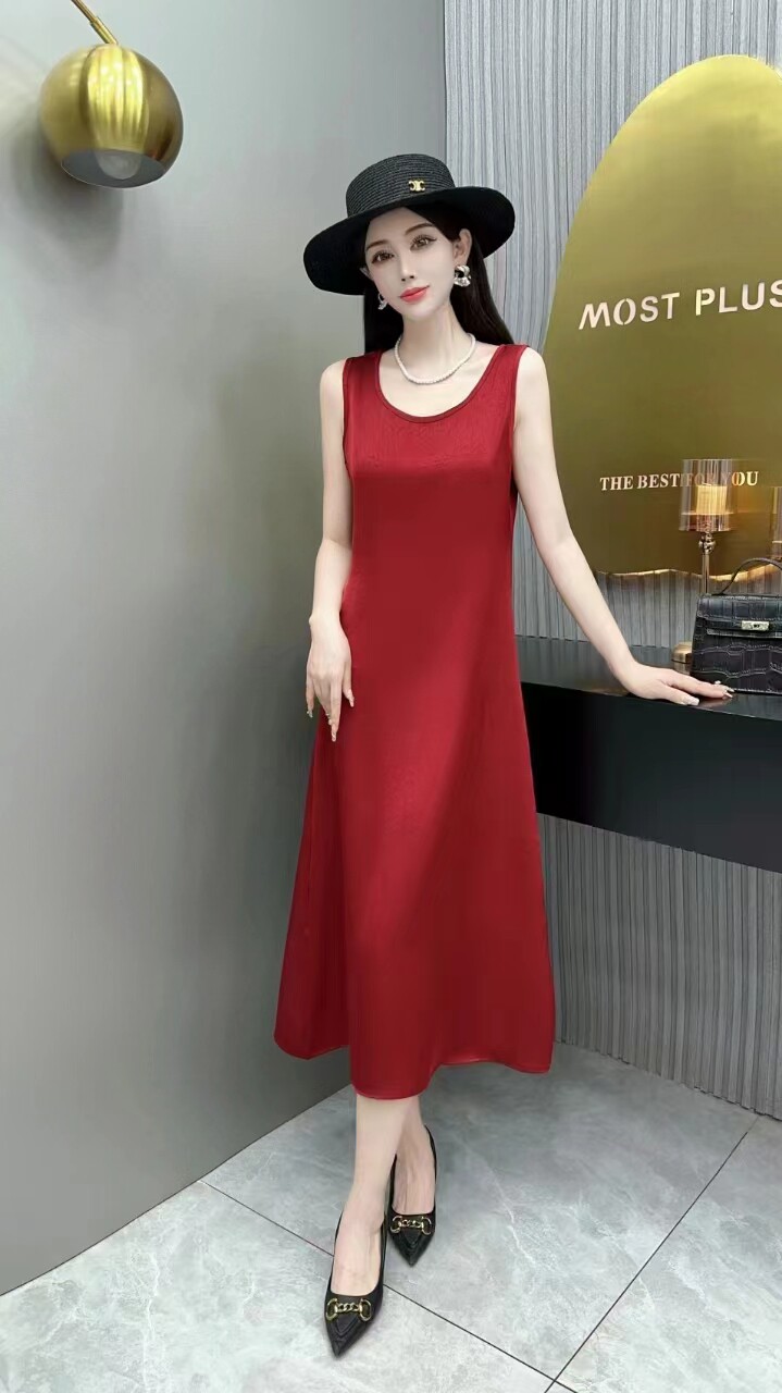2025时尚U型领抓花长裙,女装连衣裙,思沃羊绒