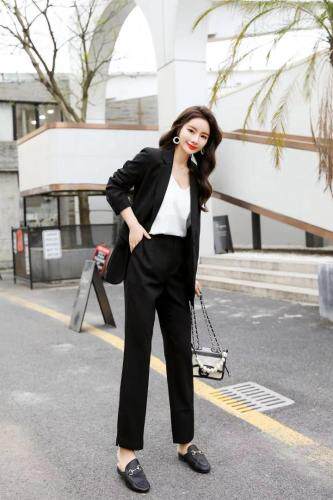 春装大量上新，时尚连衣裙，套装，女装连衣裙，多莱娜