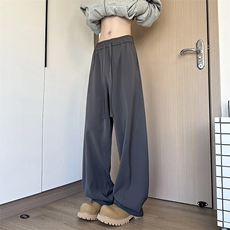 灰色