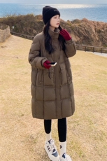 立领羽绒服女中长款2023年冬季新款经典时尚气质百搭连帽保暖外套，女装羽绒服，辉之琳