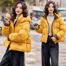 《爆2025冬季新款短款连帽羽绒服宽松休闲不挑身材百搭时尚》，女装羽绒服，欧米莱