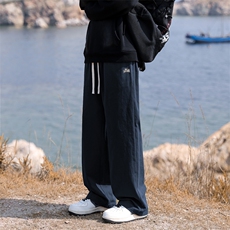 藏青色