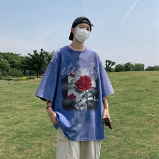 蓝色