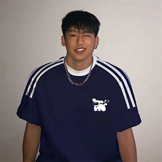 藏青色
