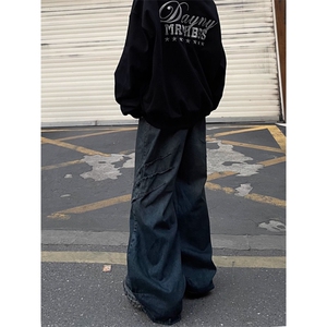 美式解构水洗牛仔裤男女街头休闲抓痕设计微喇直筒拖地长裤潮图片