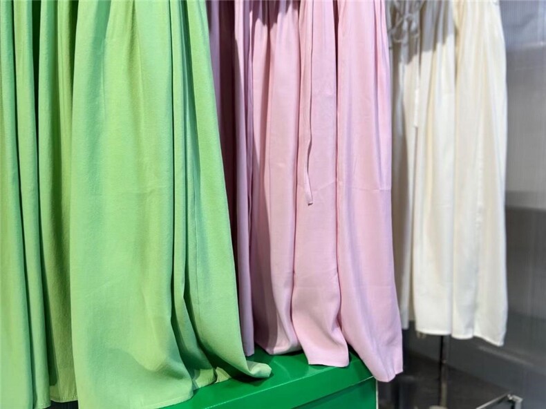 《DAVIDA》现货!韩版纯色宽松泡泡袖连衣裙，女装连衣裙，DAVIDA