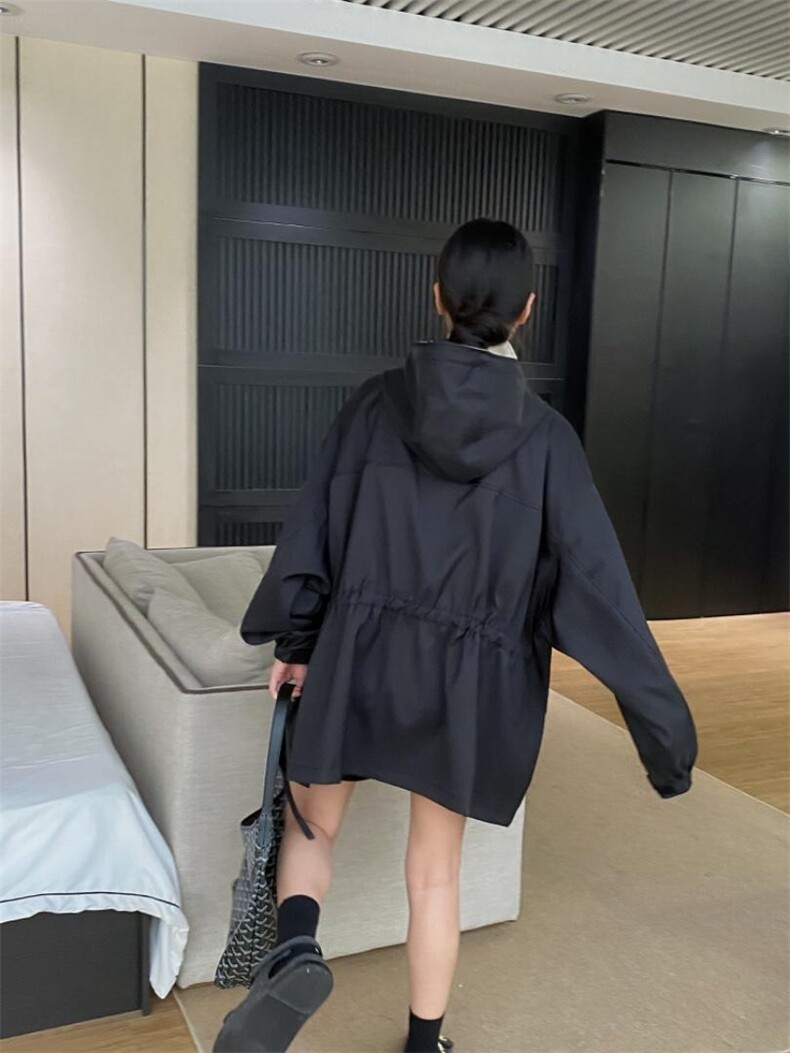 风衣，女装风衣，mo cha dan