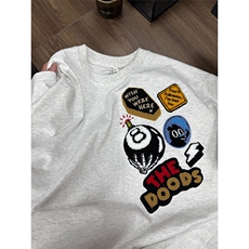 灰色