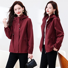 巨好看轻熟早秋外套女2025新款独特漂亮连帽风衣短款显瘦减龄上衣，女装短外套，浙宝281