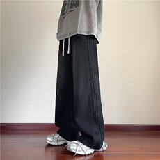 黑色