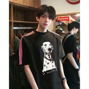 抖音得物品质二开240克宽松纯棉美式潮牌印花三条杠中性风短袖T恤图片
