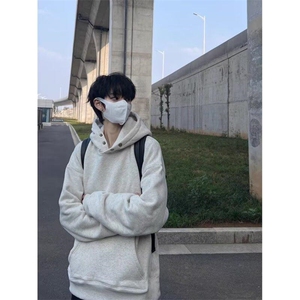 抖音得物品质 26春装美式高街曼巴棉古铜两粒扣连帽套头卫衣外套图片