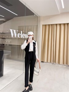 2022春装三件套图片