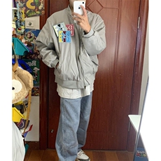 灰色