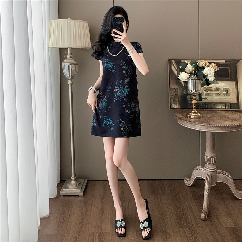 时尚气质减龄新中式套装女夏新款立领牡丹印花上衣短裤两件套,女装套装/套裙,江南