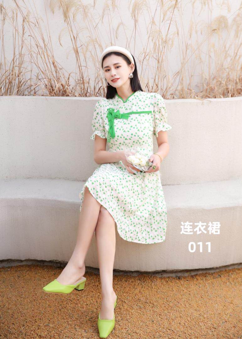 桃心蝴蝶结连衣裙，女装连衣裙，依佰思特